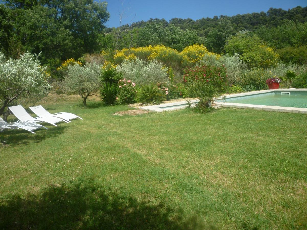 La Petite Maison Vaugines Buitenkant foto